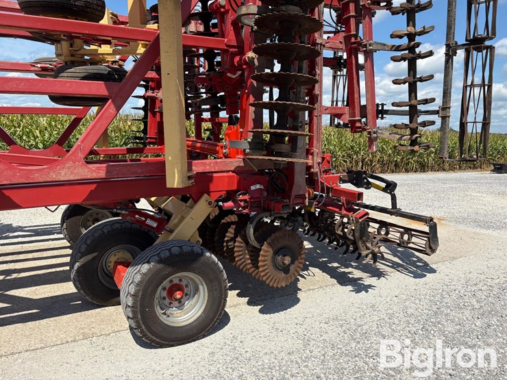 2013-kuhn-krause-8000-40-image-10