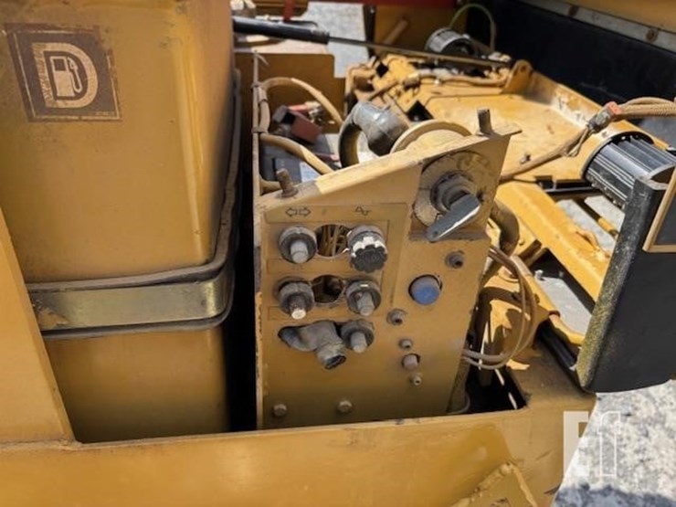 1997-caterpillar-cb-224c-image-17