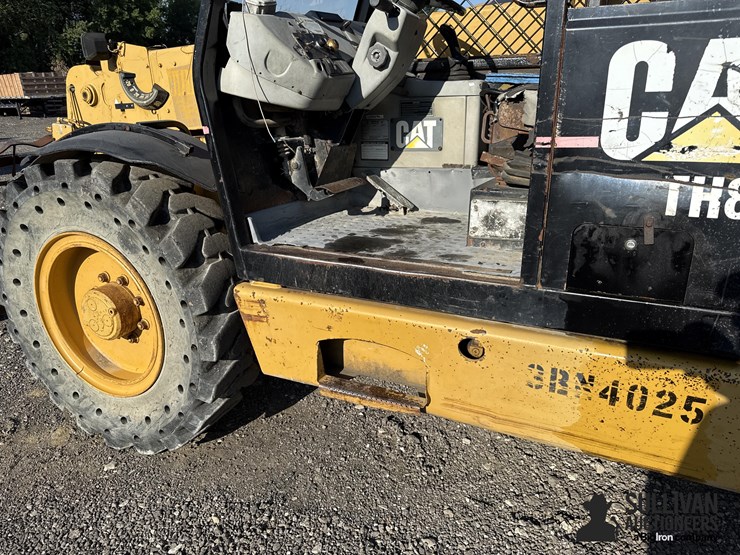 2002-caterpillar-th83-image-11