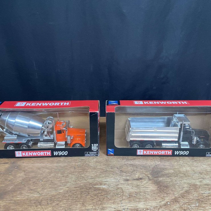 KENWORTH W900
