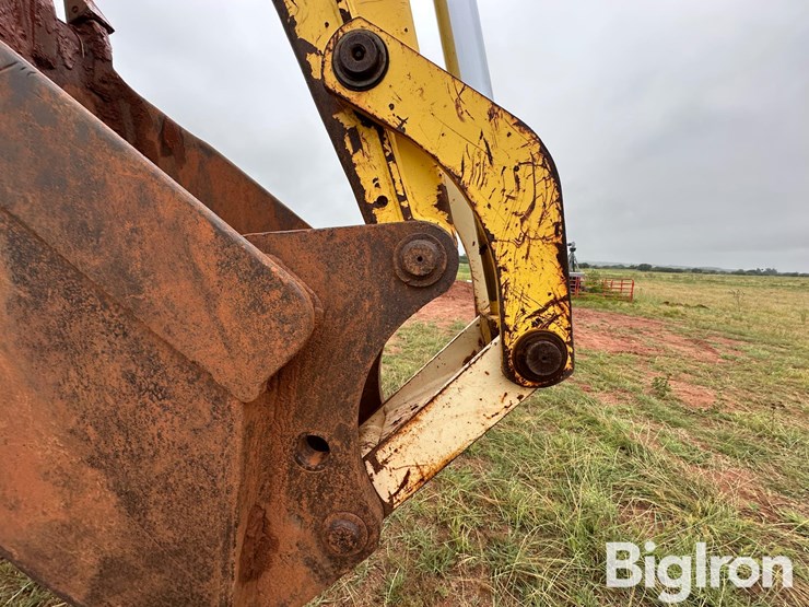 new-holland-lb75b-image-13