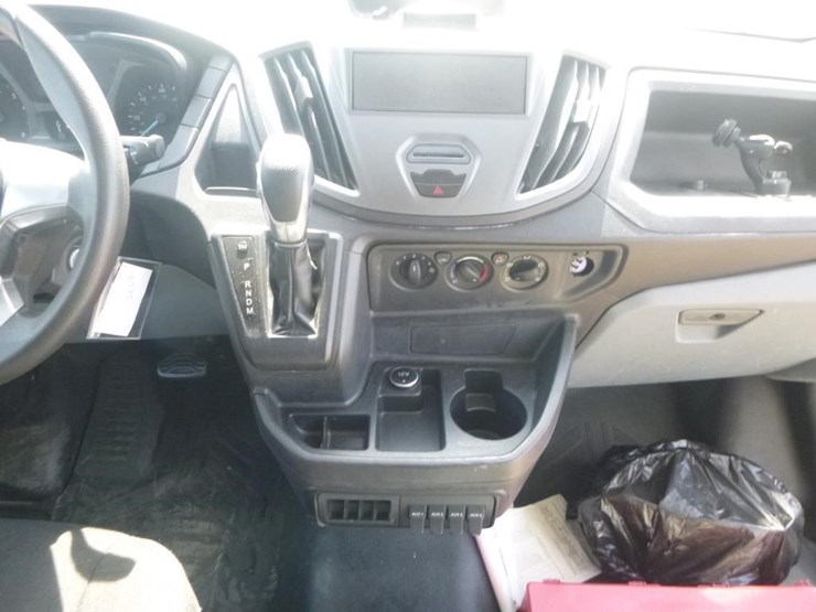 2018-ford-e350-image-9