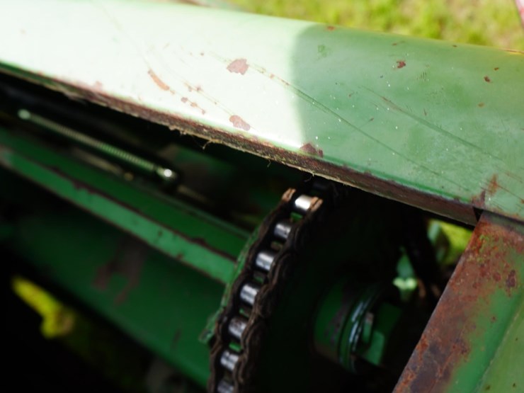 john-deere-336-image-14