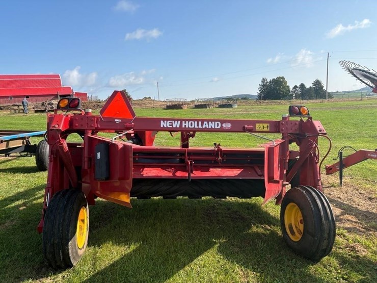 2022-new-holland-210-image-7