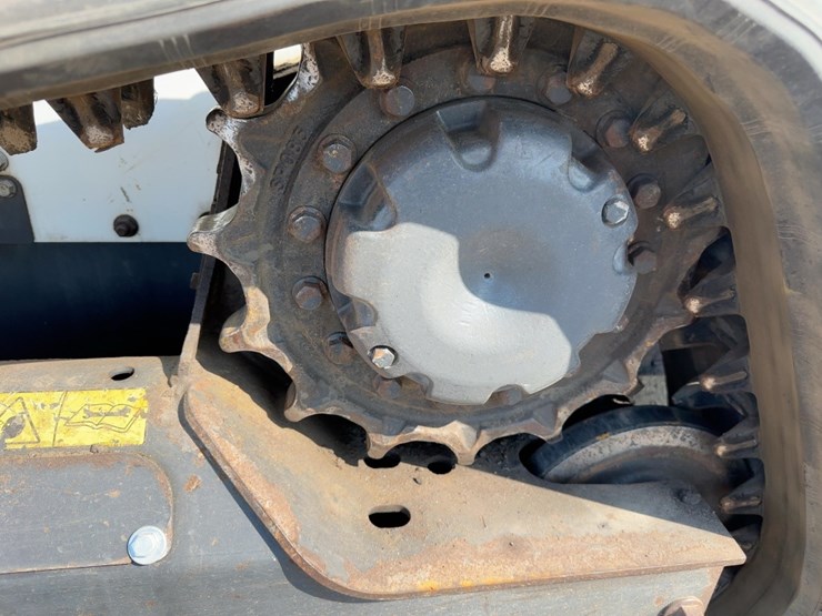 2019-bobcat-t590-image-15