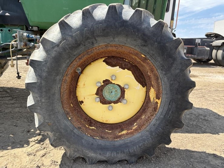 2008-john-deere-4005-image-14