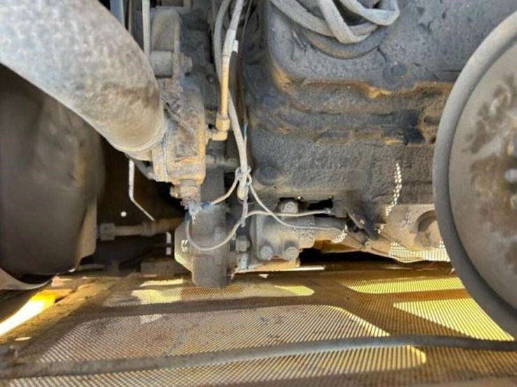 1990-caterpillar-d3c-image-22