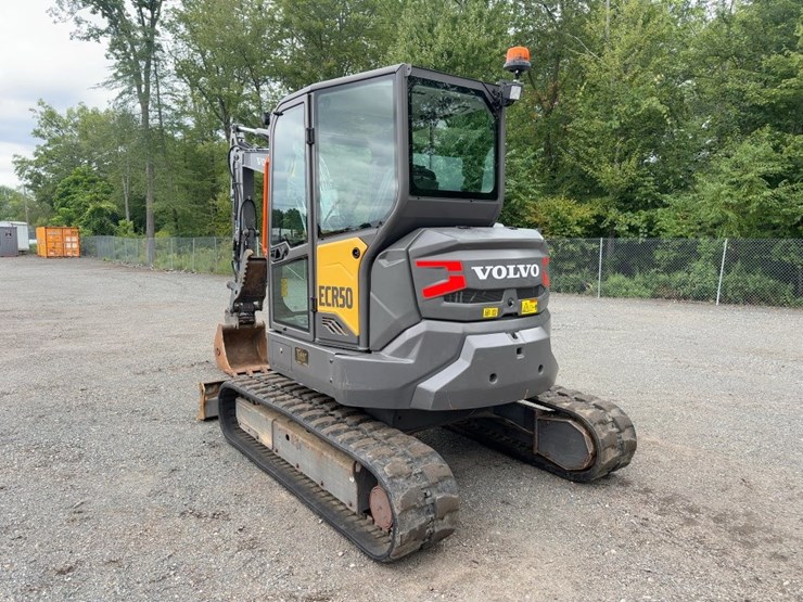 2021-volvo-ecr50f-mini-excavator-image-3