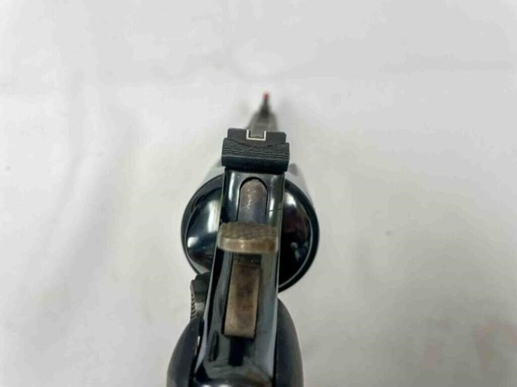 smith-&-wesson-44-mag-revolver-image-2