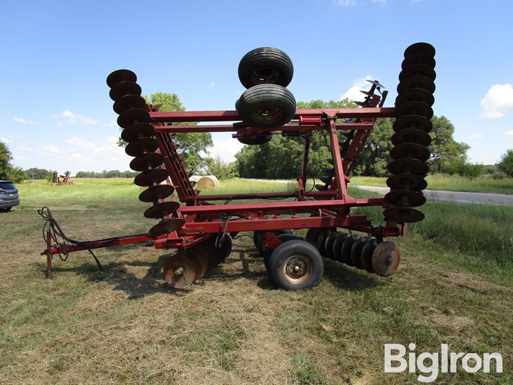 case-ih-3900-image-8