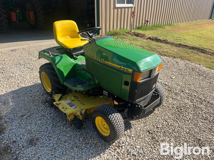 john-deere-425-image-3