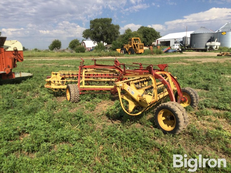 new-holland-258-image-8