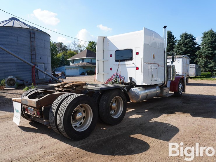 2003-peterbilt-379-image-5