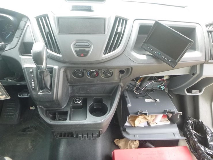 2018-ford-e350-image-9