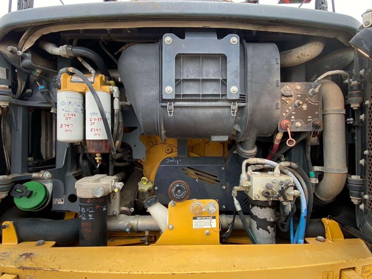 2015-deere-410e-image-7