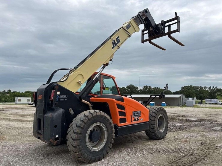 2018-jlg-1644-image-4