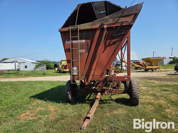 richardton-700-image-2