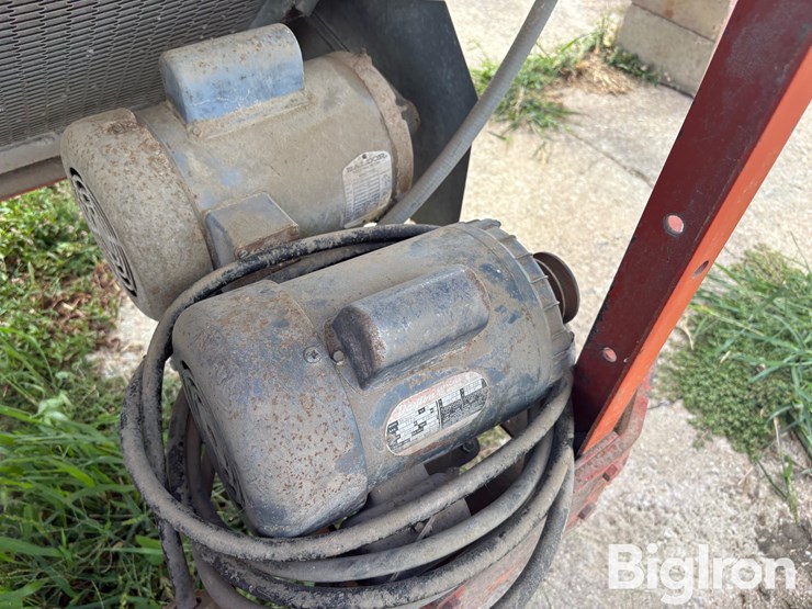farm-fans-ab12b-image-10