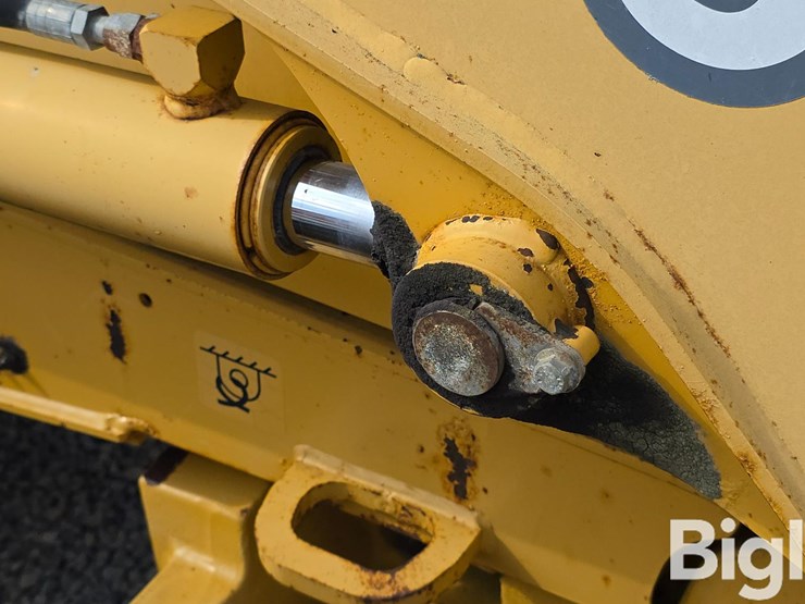 2004-deere-310sg-image-20