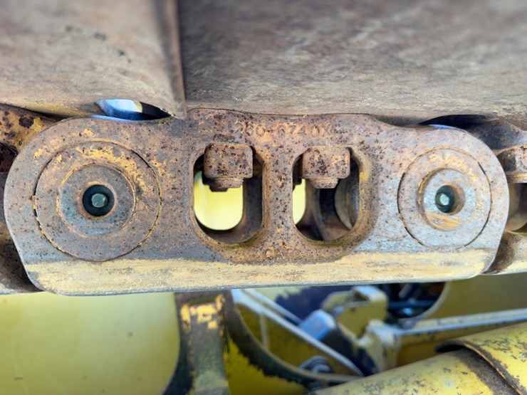 2011-caterpillar-d4k-xl-image-18