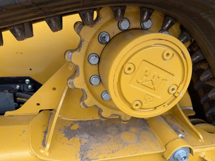 2024-caterpillar-265-track-skid-steer-image-16