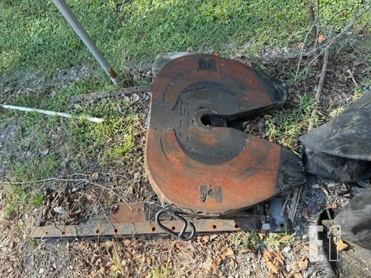 jost-5th-wheel-attachment-image-1