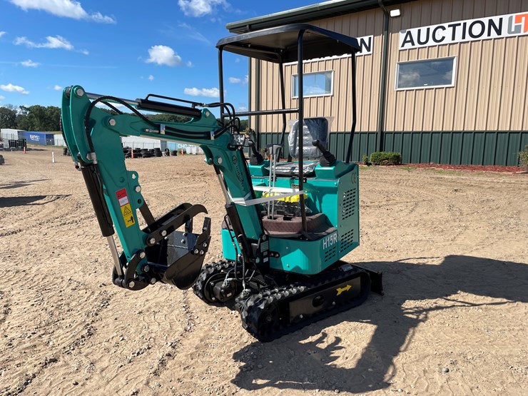#9375-•-2025-unused-cfg-mini-excavator-image-1