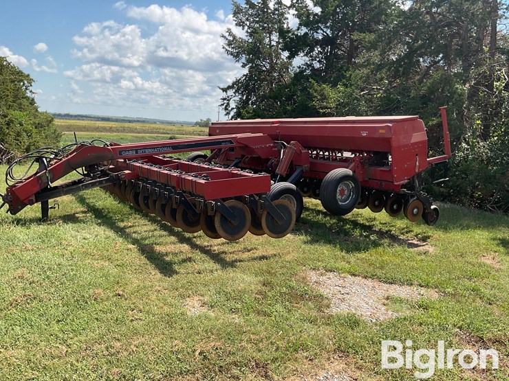 case-ih-5400-image-1