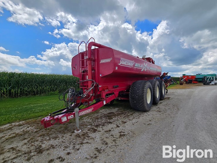 jamesway-maxx-trac-7400-image-1