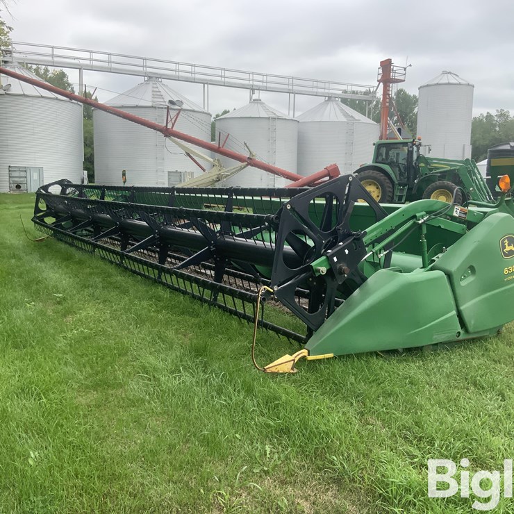 2005 JOHN DEERE 630F