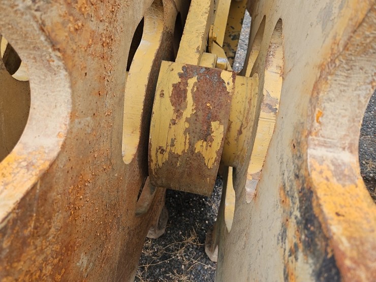 rockland-30"-padfoot-compactor-wheel-image-7