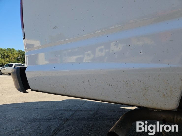2013-ford-e350-image-16