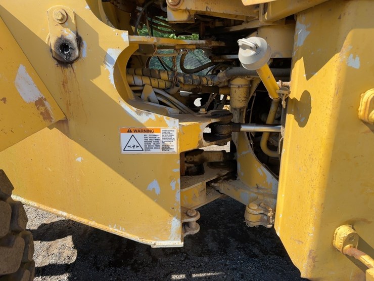 1985-caterpillar-950b-image-16