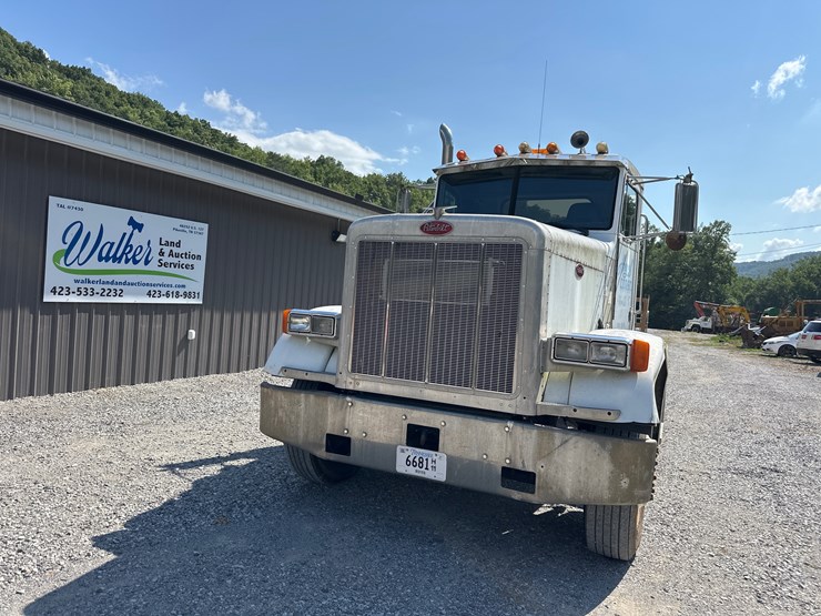 1989-peterbilt-379-image-3