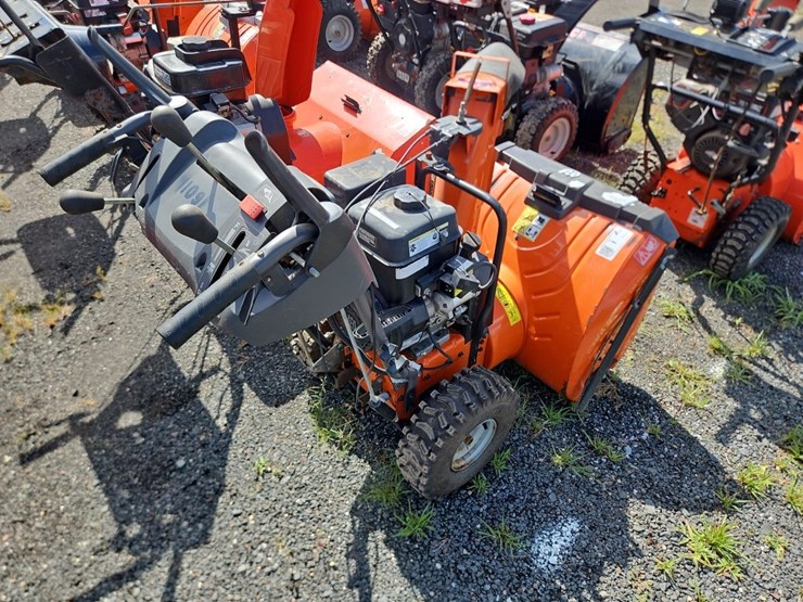 husqvarna-st327p-snow-blower-image-3