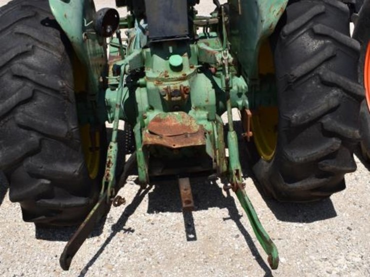 john-deere-2150-image-7