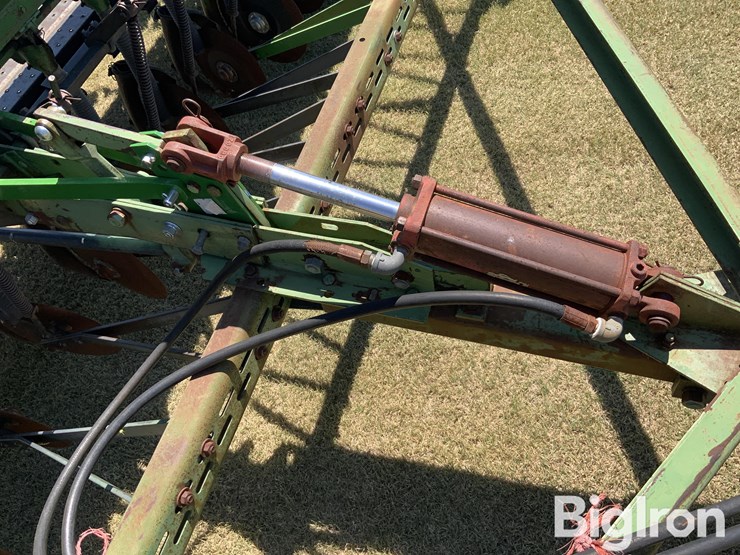john-deere-8300-image-14