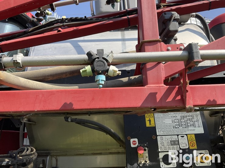 2019-case-ih-patriot-4440-image-15