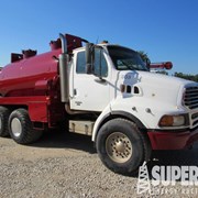 (x) 2006 STERLING 60-Bbl T/A Bobtail Vacuum Truc