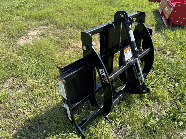 new-work-saver-skid-steer/sub-compact-grapple-image-1