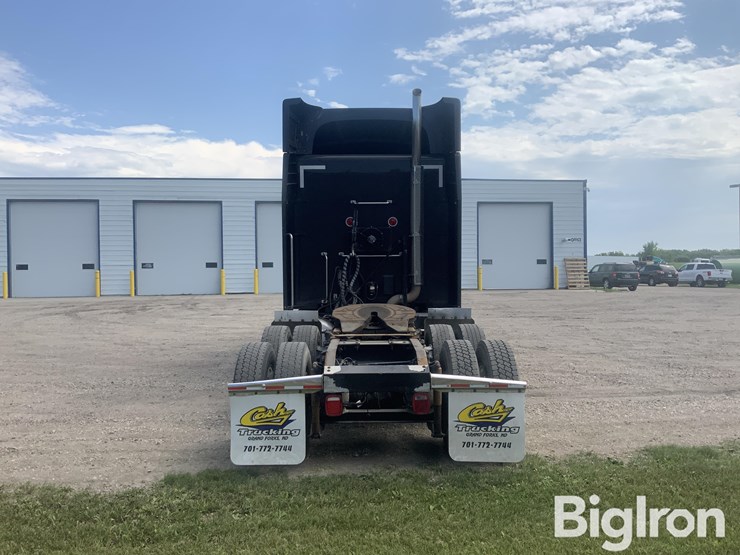 2015-peterbilt-579-image-6