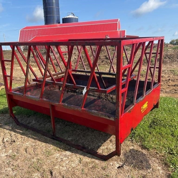 PMC 500 Bale Feeder