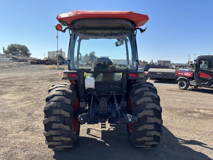 2019-kubota-mx5400-image-8