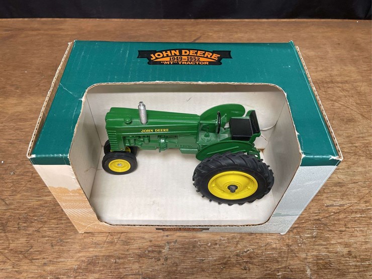 john-deere-mt-image-3
