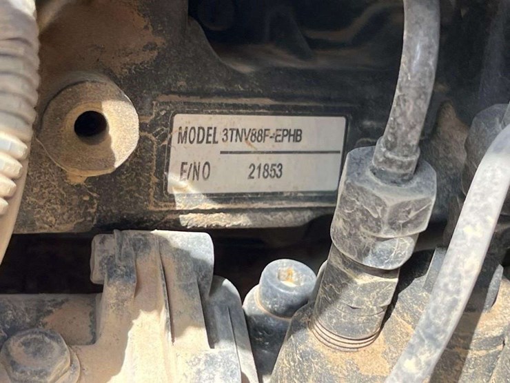 2016-deere-35g-image-8