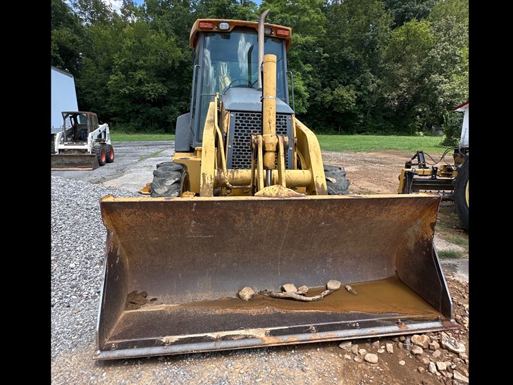 deere-310sg-image-3
