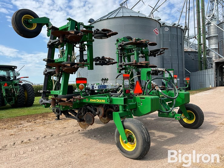 john-deere-15-image-7