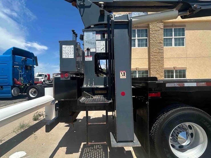 national-900a-image-18