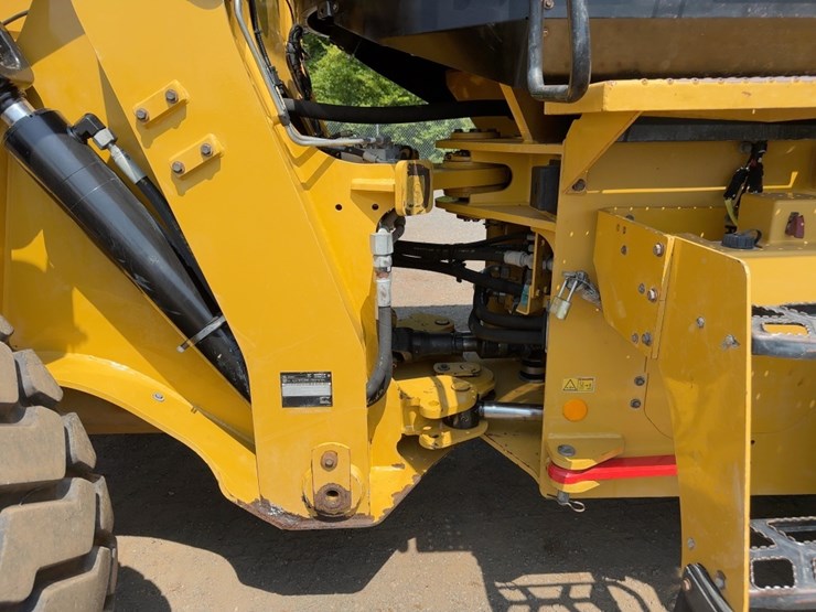 2016-caterpillar-938m-image-16