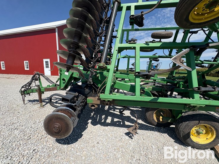 john-deere-726-image-14